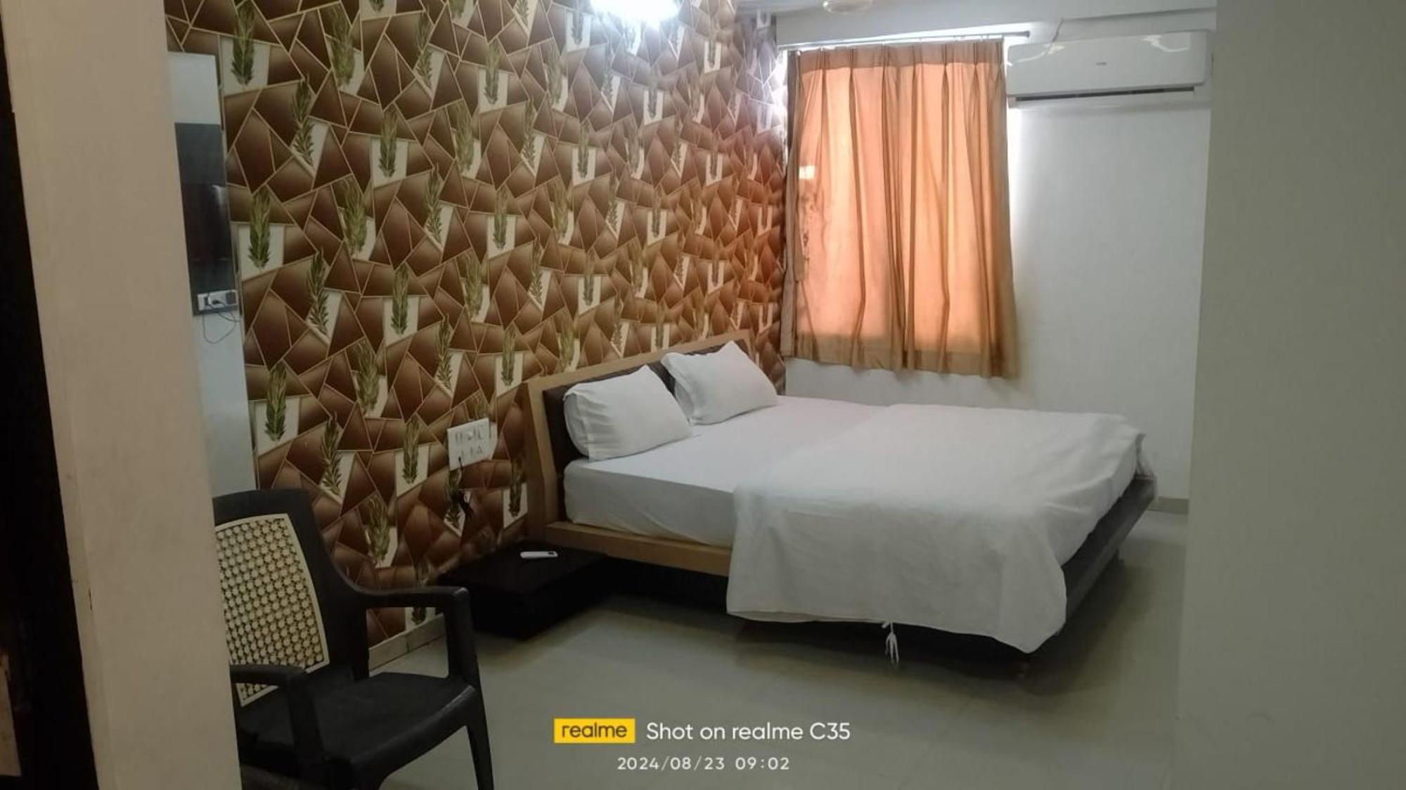 Hotel Paradise -Ahmedabad Exterior photo